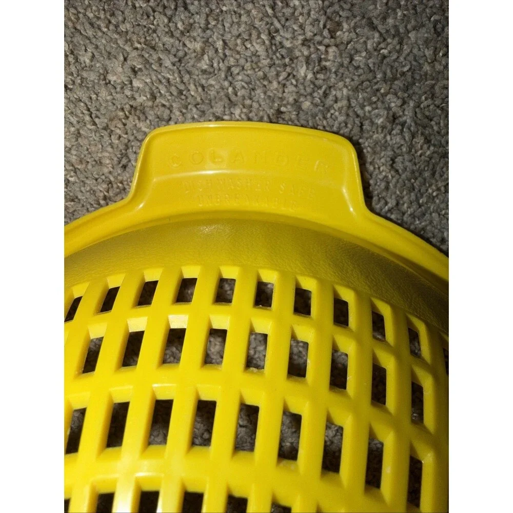 MCM 10” Yellow Strainer Colander VTG USA  Unbreakable 60645 Dishwasher Safe